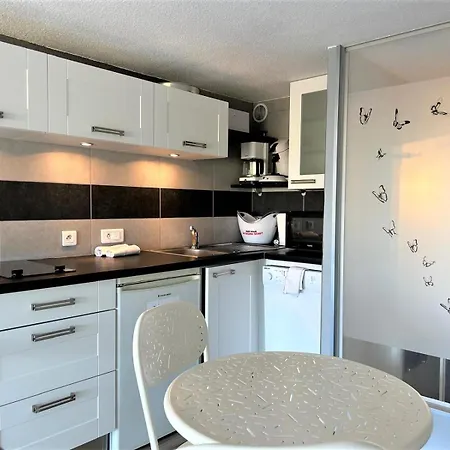 Beau Sur Coursives A Port Nature Au Village Naturiste Apartmán *